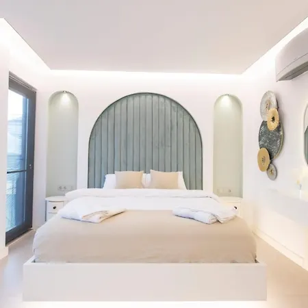 Villa Luxury And Special Design In Hisaroenue Center -villa Bling Premium *